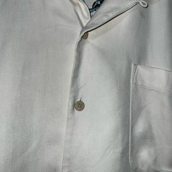 Size xl Tommy Bahama silk shirt - Picture 5 of 7